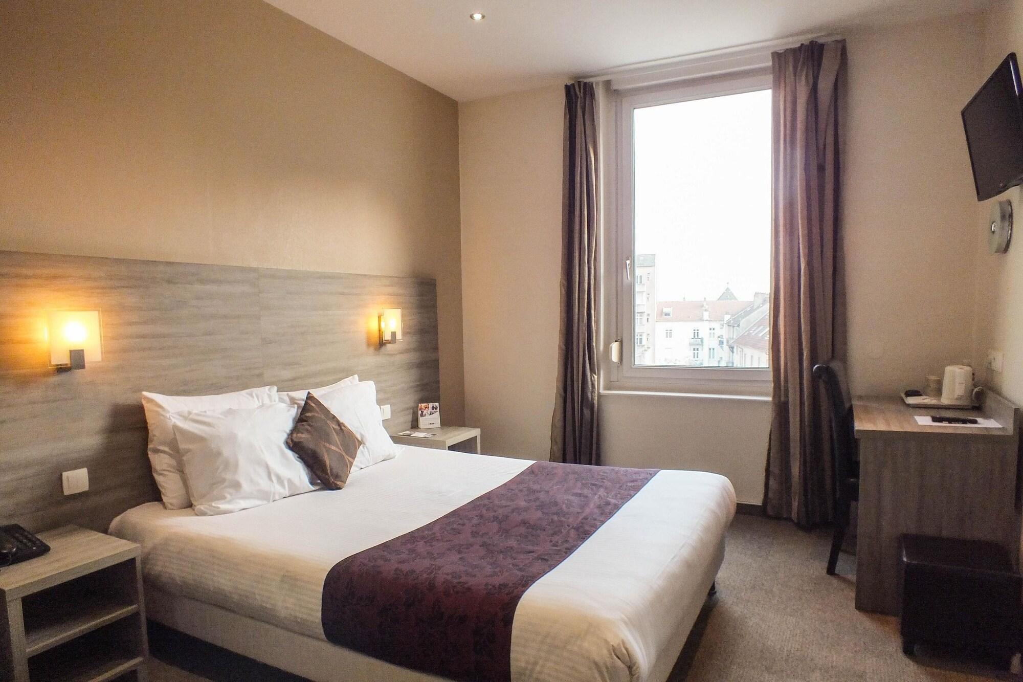 Comfort Hotel Cecil Metz Gare Exterior foto